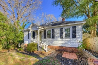 Building Photo - 3226 Lakewood Ave