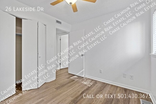 Building Photo - 26 Lakeside Dr