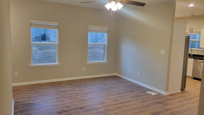 Living room - 118 Wilson St