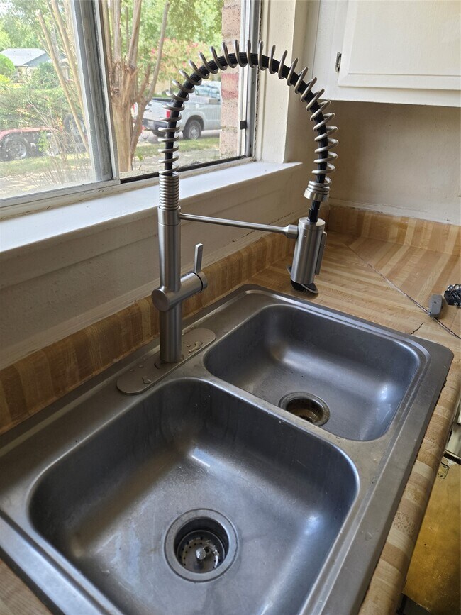 Building Photo - 7543 Andiron Cir