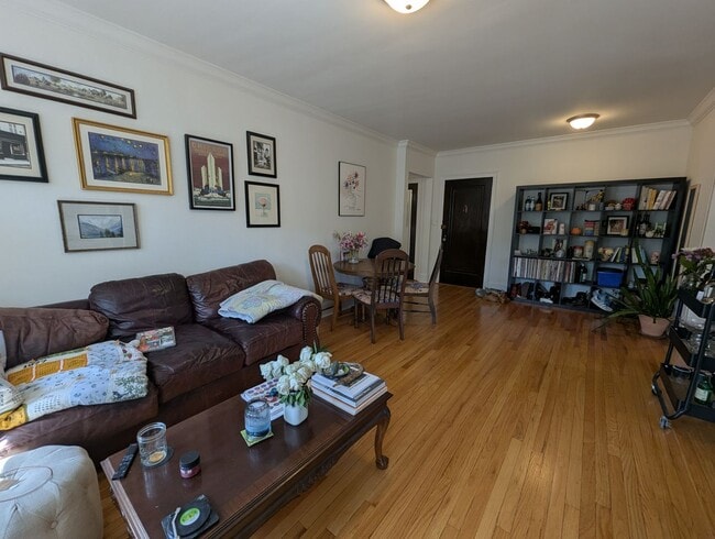Building Photo - Newly Renovated 3 BR/1 BA in Loyola