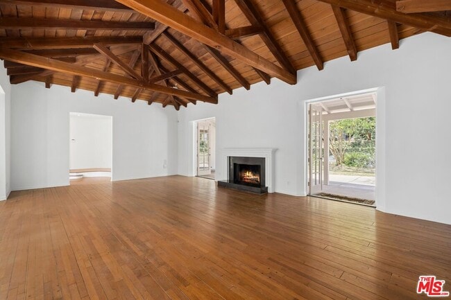 Building Photo - 10711 W Sunset Blvd