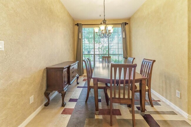Building Photo - 18419 Willow Oak Bend Dr