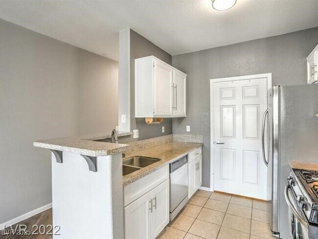 Building Photo - 7119 S Durango Dr