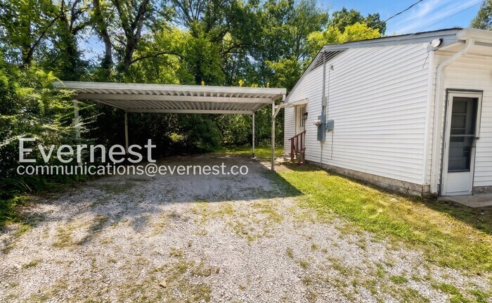 Building Photo - 3744 Thrushwood Dr