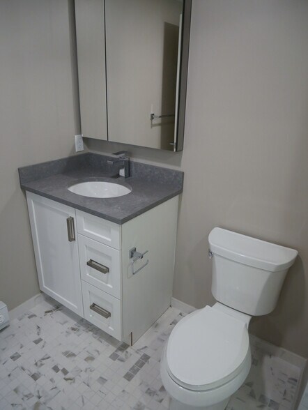 Building Photo - 39 Herrick Rd