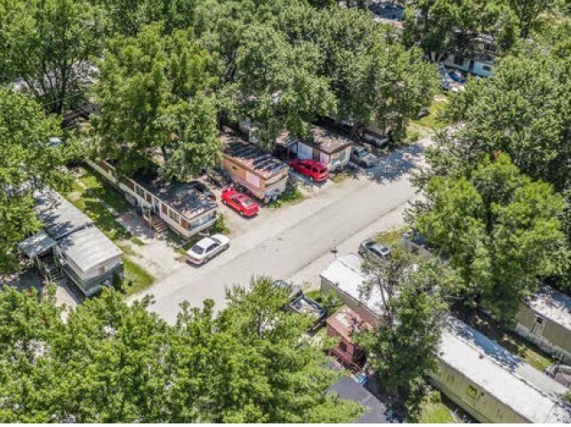 Aerial 2 - Apache Manor MHC