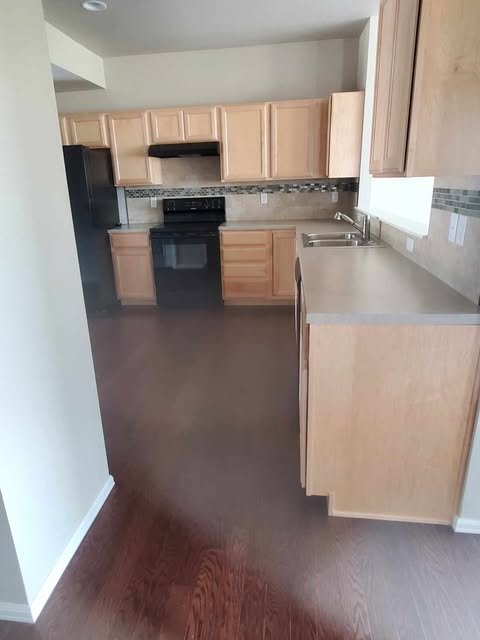 Building Photo - 706 Finch Dr