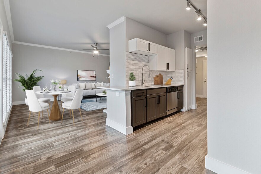 Oakville Apartments 7011 W Parmer Ln W Austin TX 78729 Apartment Finder