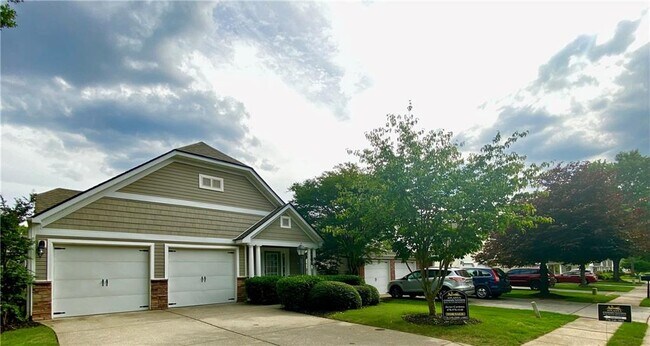 Building Photo - 2335 Gateview Ct