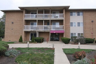 Building Photo - 960 Beau Dr