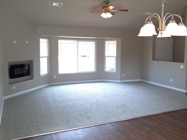 Building Photo - 7172 Landcaster Ct