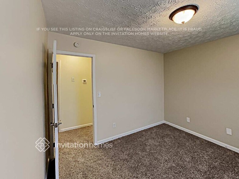 Building Photo - 6105 Brook Ln