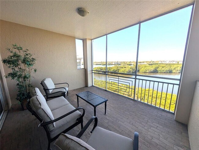 Building Photo - 7070 Key Haven Rd