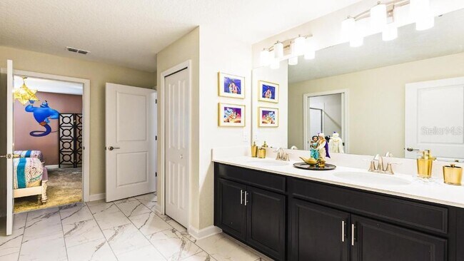 Building Photo - 1564 Maidstone Ct