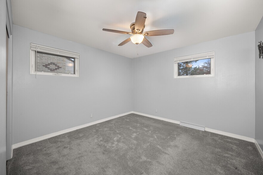 Building Photo - 6028 N Lincoln St