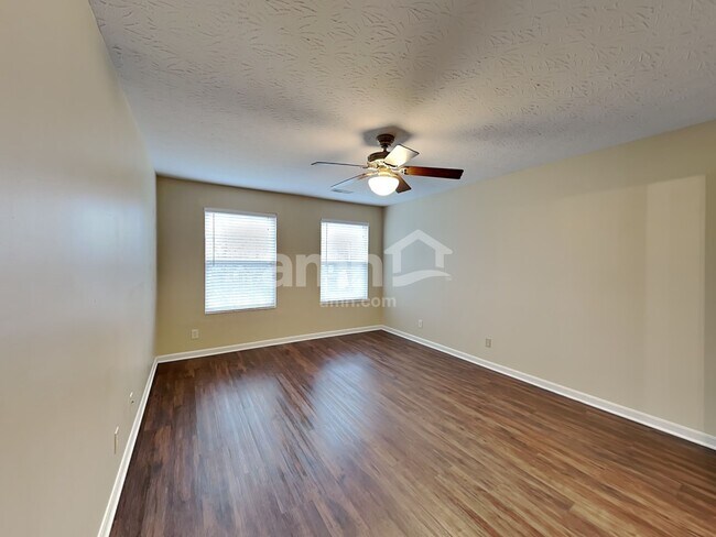 Building Photo - 3162 Bridlerun Dr