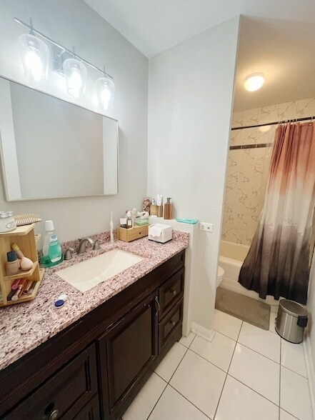 Building Photo - 535 N Michigan Ave