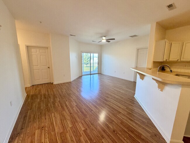 Building Photo - 3802 N Sagamore Dr