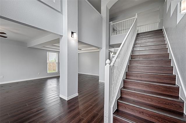 Building Photo - 6703 Meadowcrest Dr