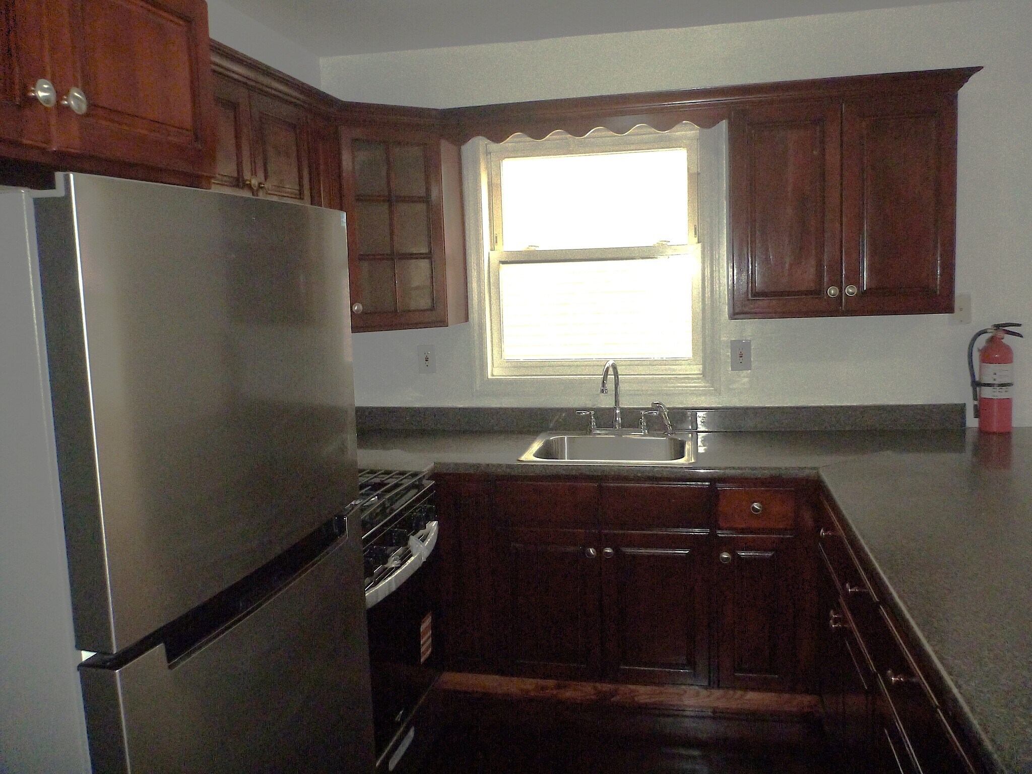 Building Photo - 98 S Burnett St