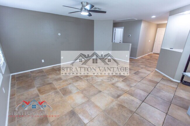 Building Photo - 10234 E Carol Ave