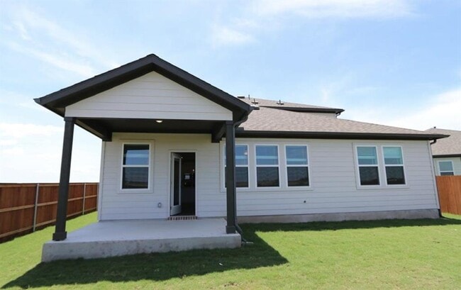 Building Photo - 413 Doodle Ln