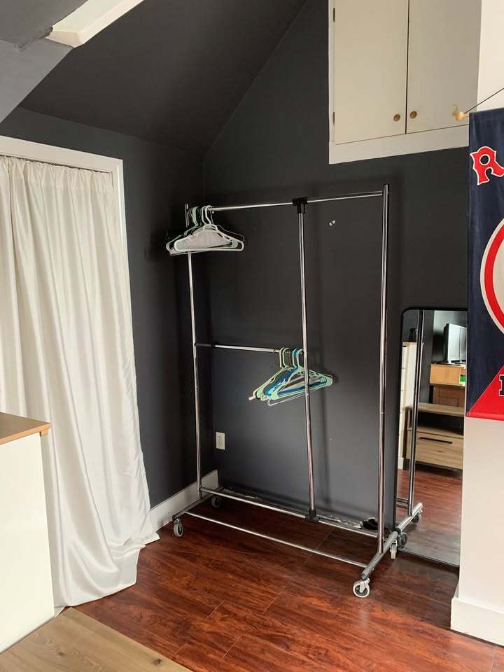 Building Photo - 77 Sheridan Ave