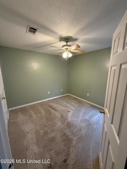 Building Photo - 11267 River Bend Dr