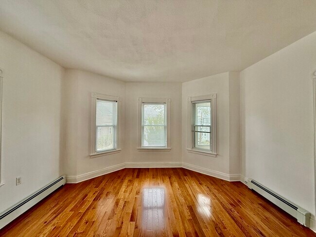 Building Photo - 186 Arlington St