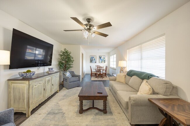 Building Photo - 523 Pitt Moore Rd