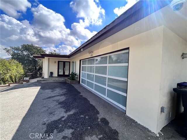 Building Photo - 881 Harrington Rd