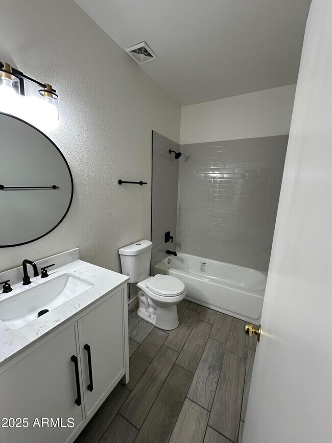 Building Photo - 2767 S Sailors Way