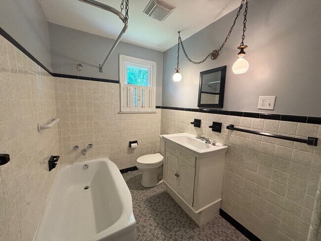 Building Photo - Nice home in Arcadia Lakes