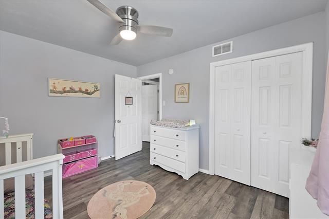 Building Photo - 1429 W Water St