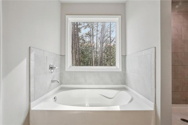 Building Photo - 2099 Easterwood Ct.