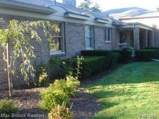 Building Photo - 980 Sandhurst Rd