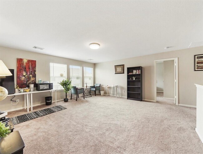 Building Photo - 2806 Crestbrook Bend Ln