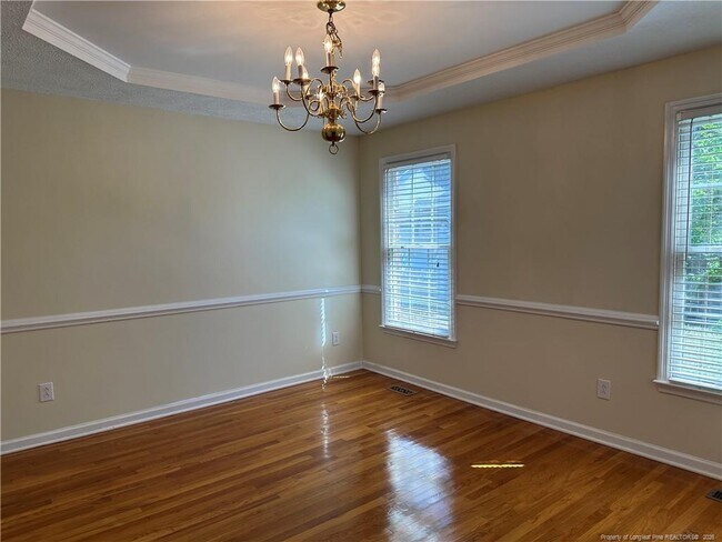 Building Photo - 2827 Beringer Dr