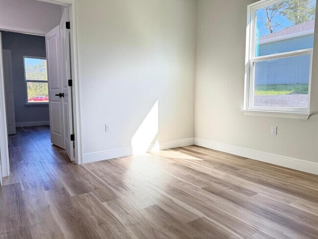 Building Photo - 2336 SW 168th Loop