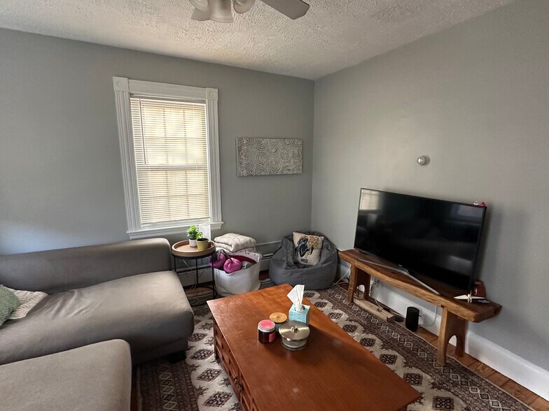 Building Photo - 135 Nonantum St