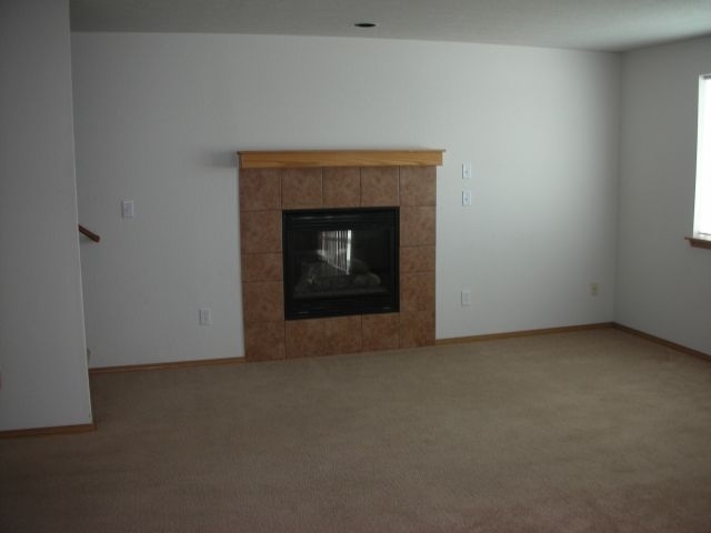 Building Photo - l802-l804