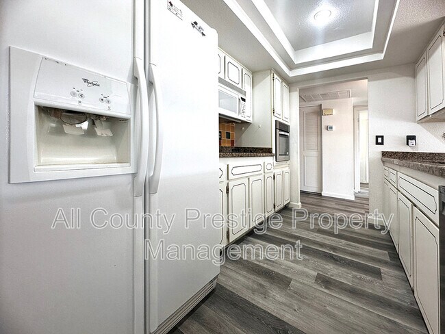 Building Photo - 3459 W Dailey St