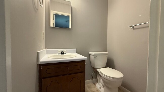 Building Photo - Charming 3-Bedroom Home in the Heart of Ri...
