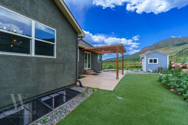 Building Photo - 7645 Hollandale Dr