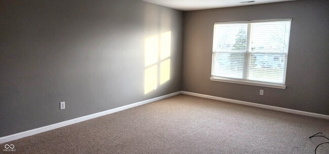 Building Photo - 5923 Edelle Dr