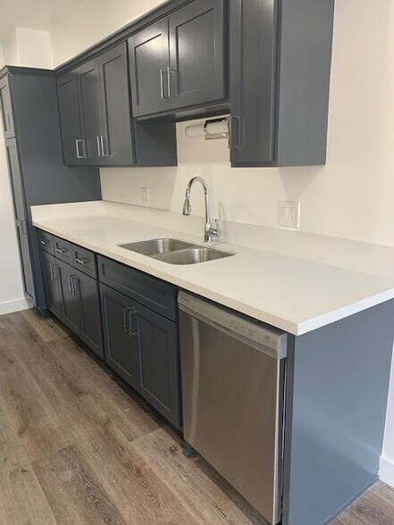 Building Photo - 3557 Jasmine Ave