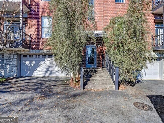 Building Photo - 1158 Ponce De Leon Ave NE