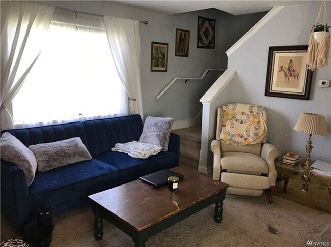 Building Photo - 2924/2926 Moore St