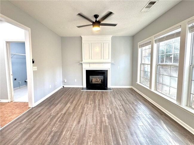 Building Photo - 3190 Oxwell Dr NW